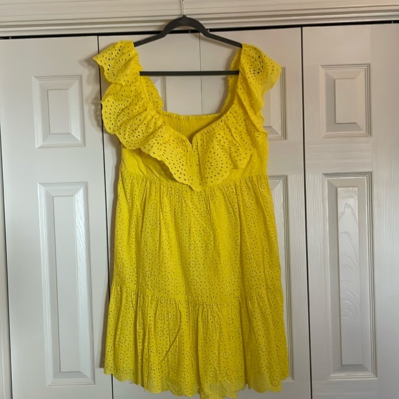 NEW Lilly Pulitzer Asteria Yellow Eyelet Babydoll Dress - Picture 6 of 10